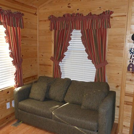 Oakzanita Springs Camping Resort Cabin 1 Descanso Buitenkant foto