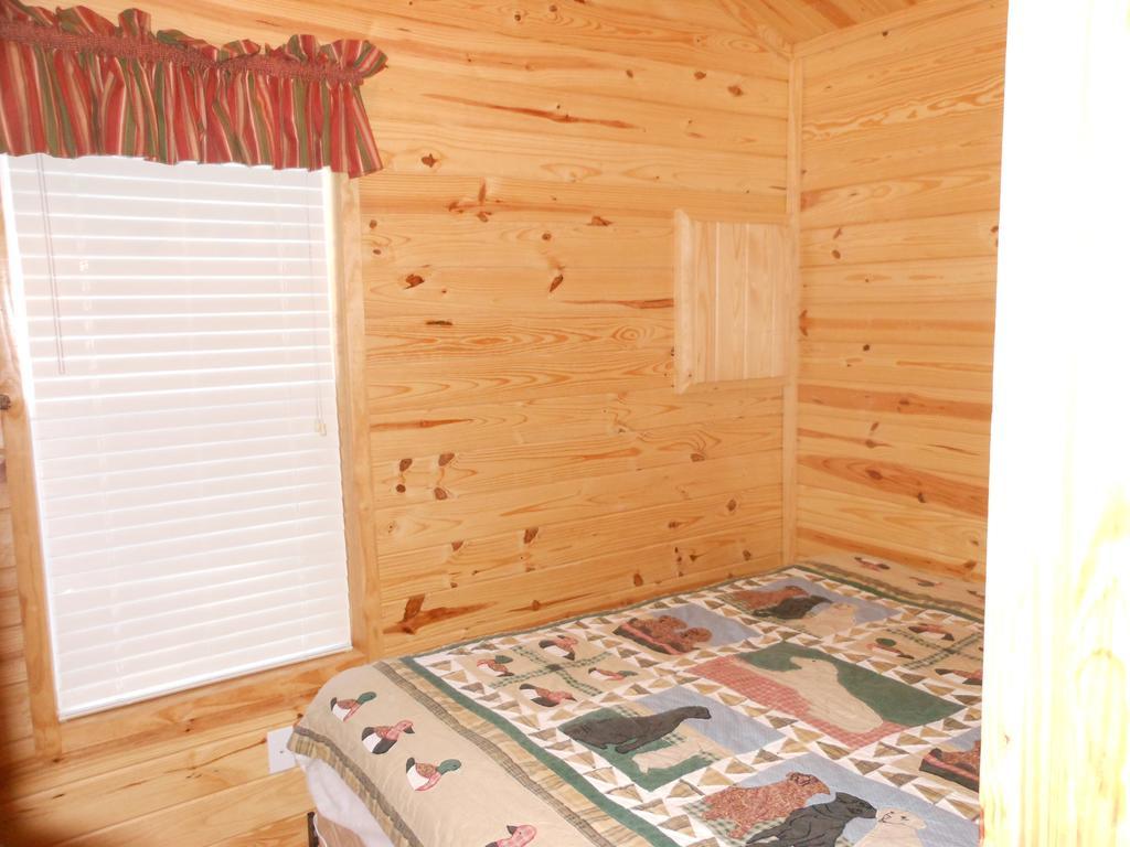 Oakzanita Springs Camping Resort Cabin 1 Descanso Buitenkant foto